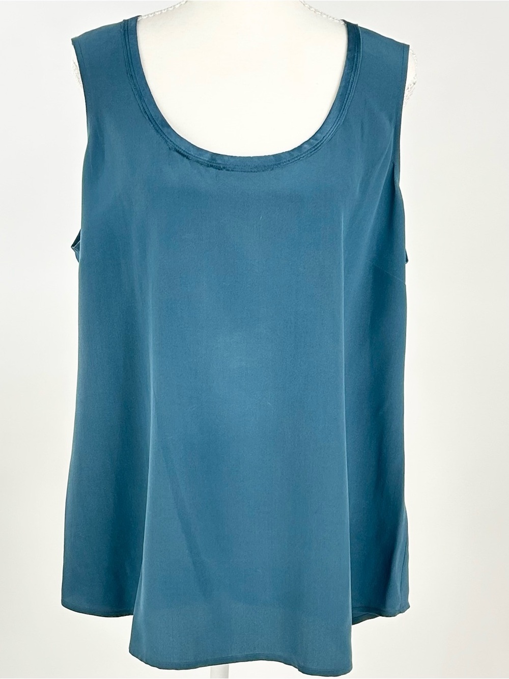 Eileen Fisher 100% Silk Teal Scoop Neck Tank Blouse Top L